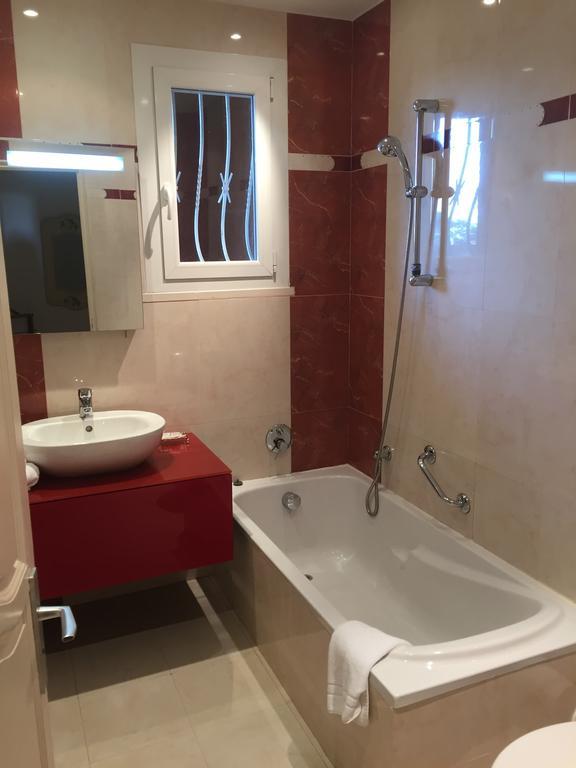 Hotel Castellu Rossu Lucciana (Corsica)