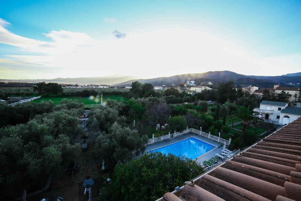 Hotel Castellu Rossu 3*