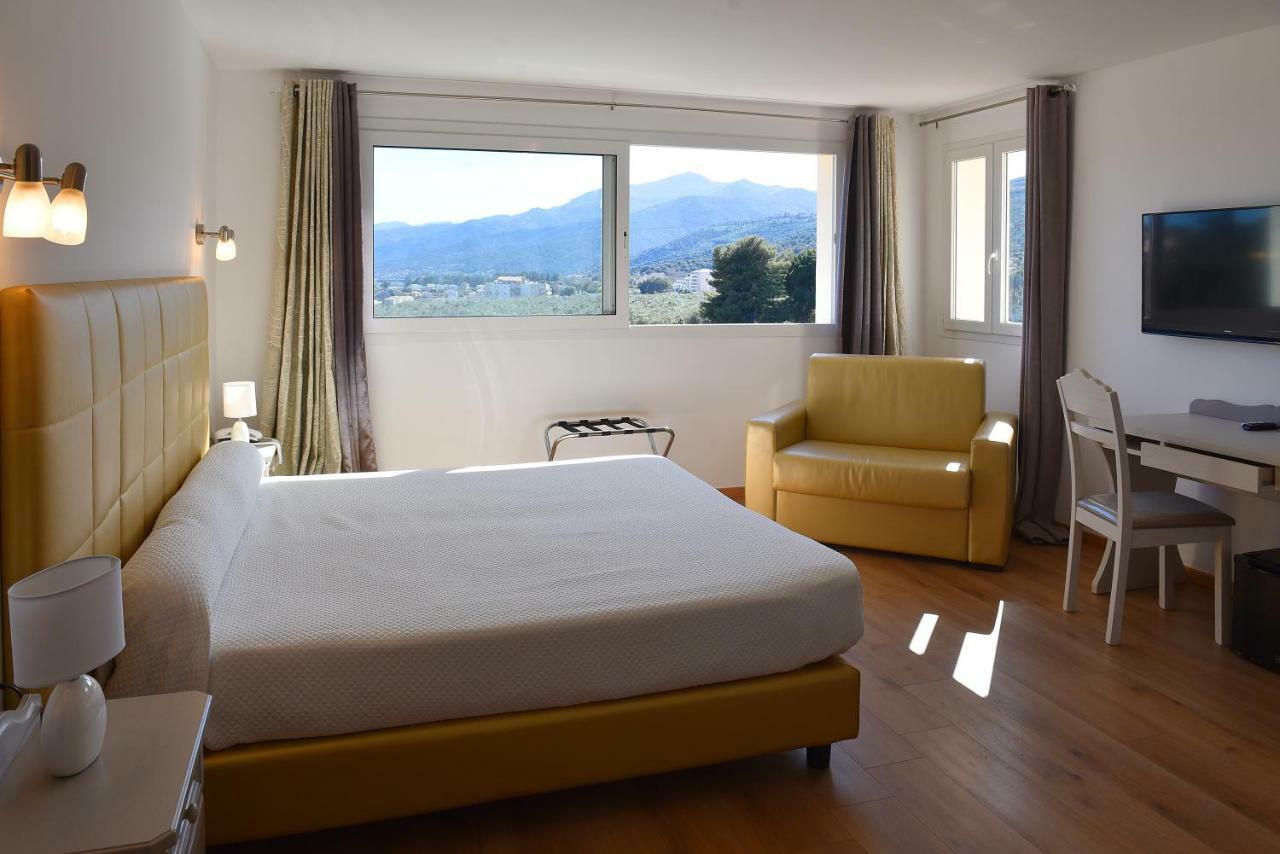 Castellu Rossu Hotel