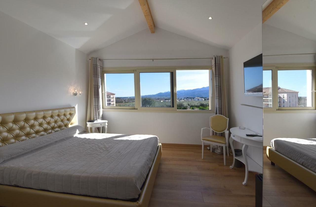 Hotel Castellu Rossu
